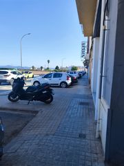 Lloguer Local Comercial a Cases de Bàrcena