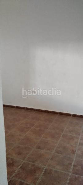 Foto 1e23ff91-bdae-4f1e-87c9-b6ad336085ed. Edifici a Museros