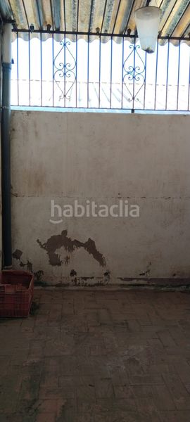 Foto 3b64e8a5-37c2-4f5b-bd26-a03df17c9c65. Edifici a Museros