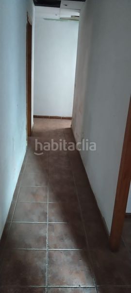 Foto 3f0d0469-eb27-44f4-a764-74a49645f253. Edifici a Museros