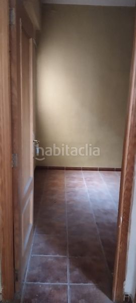 Foto ae7cb066-d103-4b28-b85b-1645e778eaff. Edifici a Museros