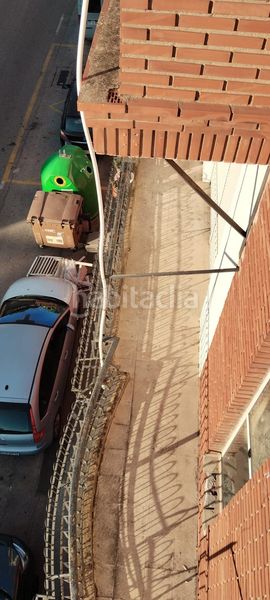 Foto b7a133bf-93d8-436e-b294-43150b29c529. Edifici a Museros
