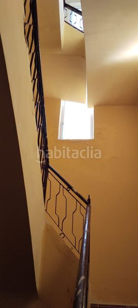 Foto c6c35fbe-7992-45df-b95c-b0d6723a4f16. Edifici a Museros