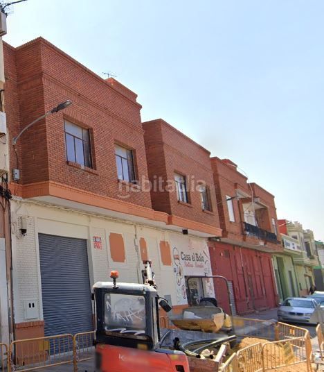 Foto dda4988f-dc9e-474a-8fba-f77fe5a7bf8c. Edifici a Museros