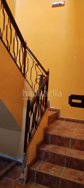 Foto f10cac5d-a798-47b1-affb-d1c4e8c799e8. Edifici a Museros