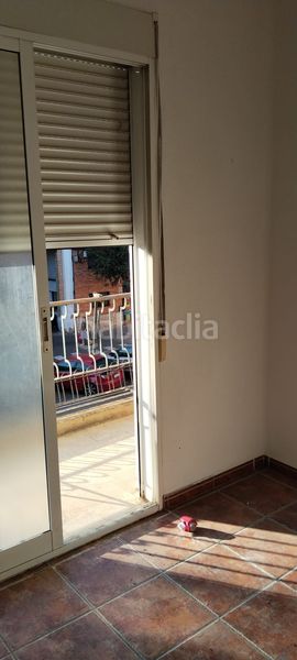 Foto f4d14d4b-3de7-4895-9bee-62bc94b7cb6f. Edifici a Museros