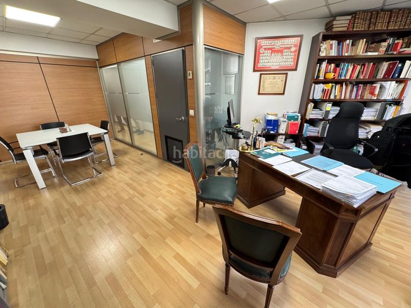Foto 3684b637-ce43-410e-b1b7-fa934d2d05db. Local comercial a La Roqueta Valencia
