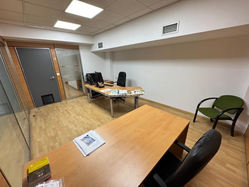 Foto 45bc0436-3f02-4969-acd1-0f4e143f9b25. Local comercial a La Roqueta Valencia