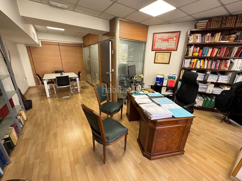 Foto f867e4b3-d502-4063-ab08-698e363b5992. Local comercial a La Roqueta Valencia