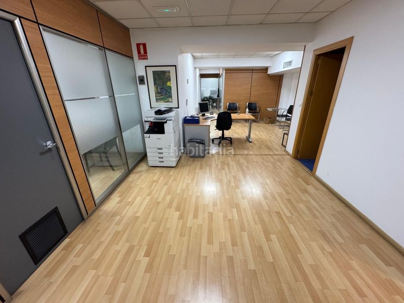 Foto fb5f2395-2d3f-4458-a3c0-d1965d8ea4fc. Local comercial a La Roqueta Valencia
