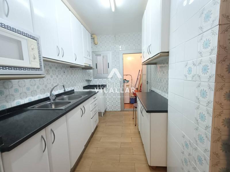Foto b650dc67-7f87-47b5-9a34-f8bb2433d79a. Piso oportunidad! piso en venta con 4 habitaciones en Vilassar de Mar