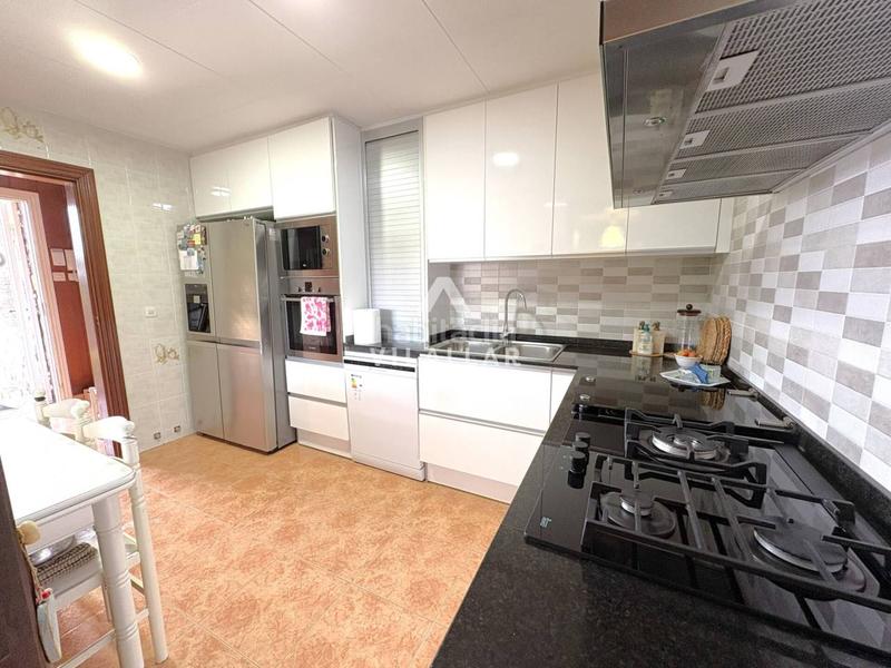 Foto d5d8d85f-8900-4119-b121-ad5ac380cd22. Alquiler casa  en venta en Cabrils