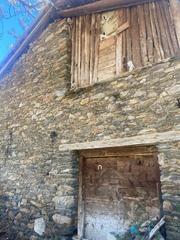 Masia  Crta de pal. Casa rustica con terreno