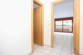 Rez-de-chaussée  Carrer de les escoles. Piso en pleno centro