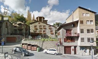 Casa  Camí cap del carrer. Propiedad única en el casco antiguo de la massana
