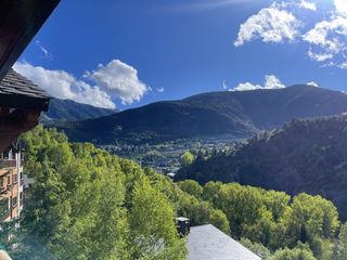 Pis  Urbanització bellmont. Exclusividad y calidez en la massana