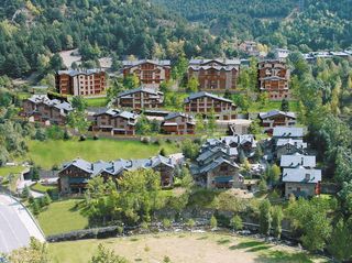 Pis  Urbanitzaci� bellmont. Exclusividad y calidez en la massana