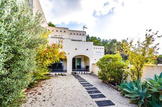 Casa en Cometa-Carrió. Bonito bungalow con jardín en urbanización privada