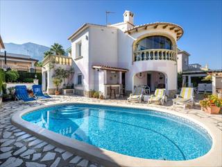 Casa a El Montgó. Fantastico chalet a la venta en la exclusiva zona de paidos, cal