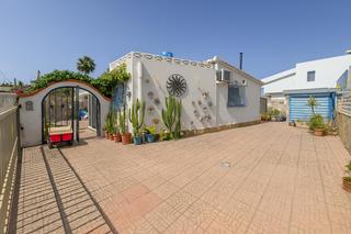 Maison à Poblets (els). Chalet independiente a 200m de la playa en els poblets  ideal in