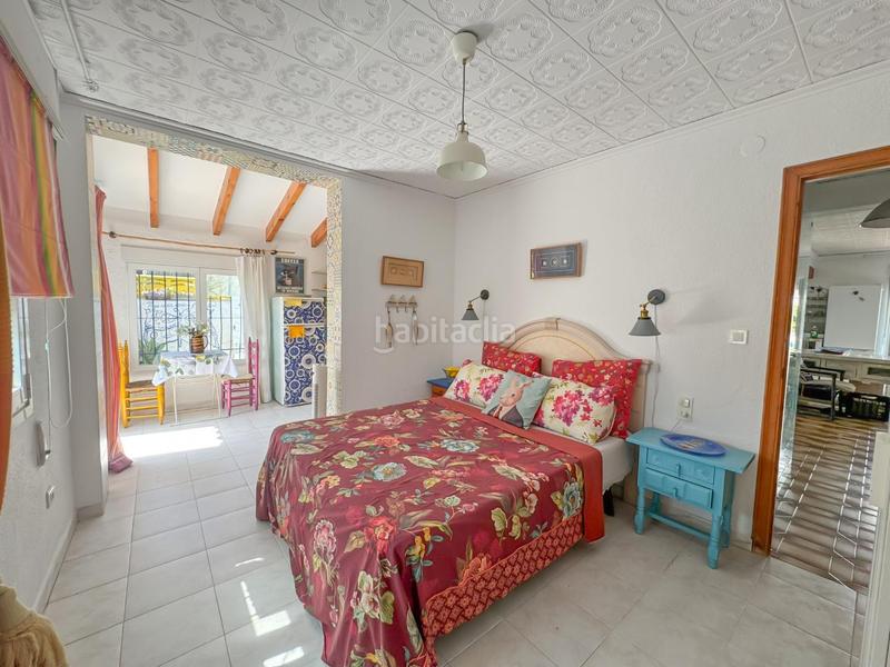 Foto 62c71514-e08e-4c51-af2b-3df2d63ad467. Casa chalet independiente a 200m de la playa en els poblets ideal inversión turísticapresentamos este encantador chalet independiente en Poblets (els)