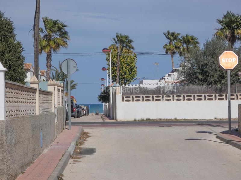 Foto c2434adf-1720-48c5-be75-275fd3e64607. Casa chalet independiente a 200m de la playa en els poblets ideal inversión turísticapresentamos este encantador chalet independiente en Poblets (els)