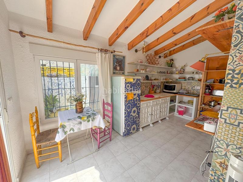 Foto f5f850cb-8290-4acf-8de9-313a303c5652. Casa chalet independiente a 200m de la playa en els poblets ideal inversión turísticapresentamos este encantador chalet independiente en Poblets (els)