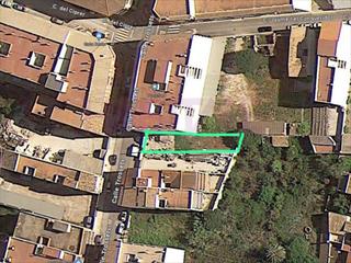 Lloguer Terreny residencial a Gata de Gorgos. En gata de gorgos nos encontramos con este solar urbano de 237 m