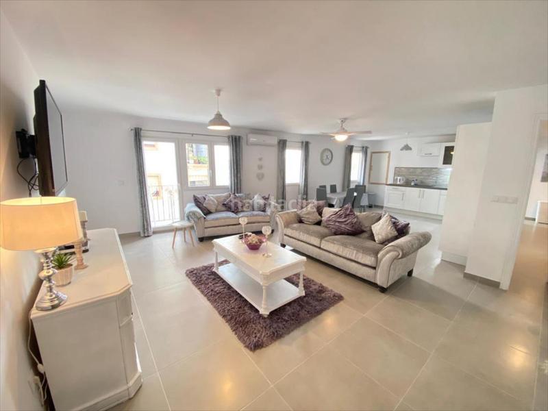 Foto 779701da-cac2-4b8e-b1a1-6d0c4a12ed9c. Piso apartamento de estilo contemporáneo completamente reformado en una primera planta con ascensor en el casco urbano del pueblo de já en Xàbia