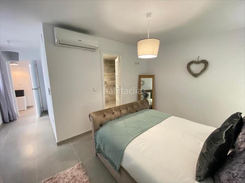 Foto 92581523-6e05-4f55-8ca3-f838340f64a2. Piso apartamento de estilo contemporáneo completamente reformado en una primera planta con ascensor en el casco urbano del pueblo de já en Xàbia