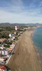 Flat en Calle riu grande 34b. Este elegante apartamento de 150 metros cuadrados ofrece un esti
