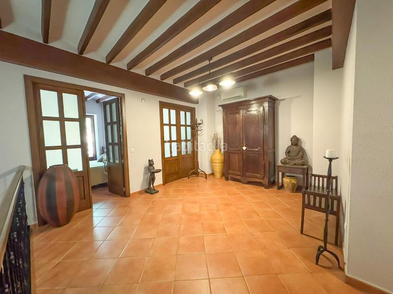 Foto a0dbab01-7cde-427d-8f46-d0ca9f186de4. Casa pareada casa con encanto en pleno corazon de denia. ideal para vivir o invertir. ubicada en pleno centro histórico , esta espectac en Dénia