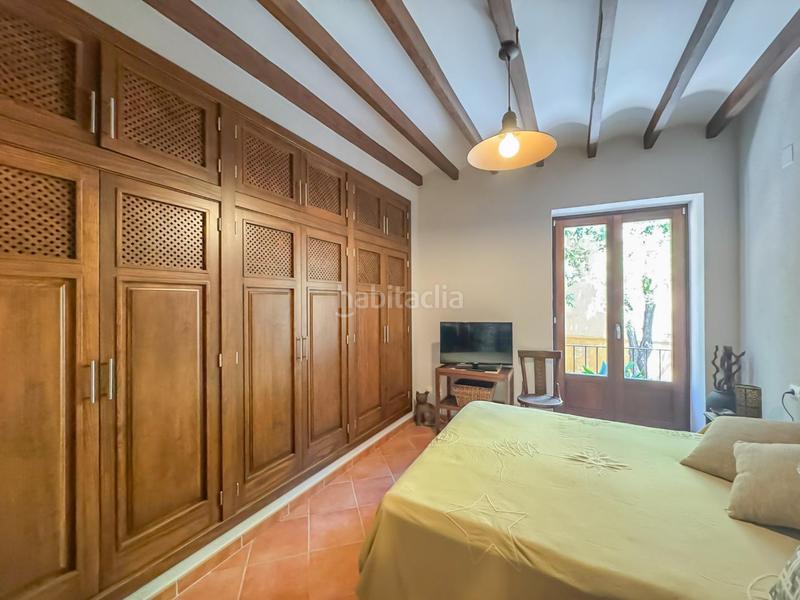 Foto eef3a880-d028-4e9b-bbd4-c7eca8cd48a0. Casa pareada casa con encanto en pleno corazon de denia. ideal para vivir o invertir. ubicada en pleno centro histórico , esta espectac en Dénia