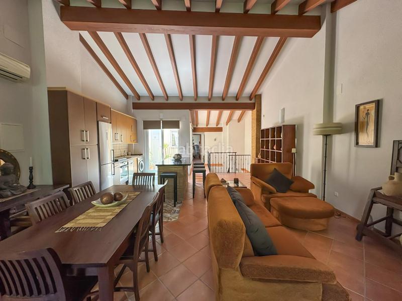 Foto fa070fa3-1a25-452e-8862-34641b4c14c6. Casa pareada casa con encanto en pleno corazon de denia. ideal para vivir o invertir. ubicada en pleno centro histórico , esta espectac en Dénia