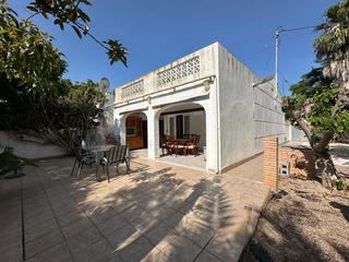 Semi detached house en Mar tirrena. Oportunidad nica en la playa de las marinas! se vende adosado e