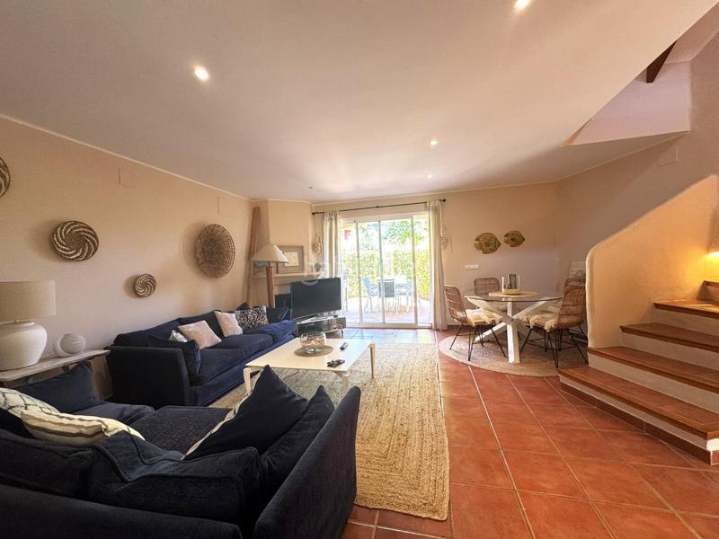 Foto 0253f51f-24f5-4566-b80a-1ee8005b3899. Casa adossada amb piscina a El Puerto Dénia