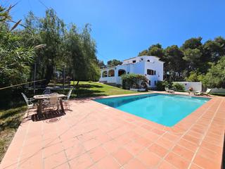 House in Cap Martí - El Tossalet - Pinomar. Les presentamos en exclusiva esta preciosa villa tradicional en