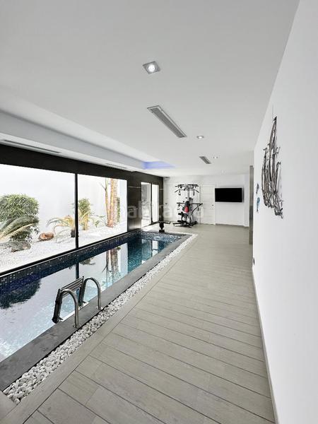 Foto 16fca0cd-b09f-4ab3-9201-8e518f82bef5. Casa con piscina in Casa de Campo Madrid