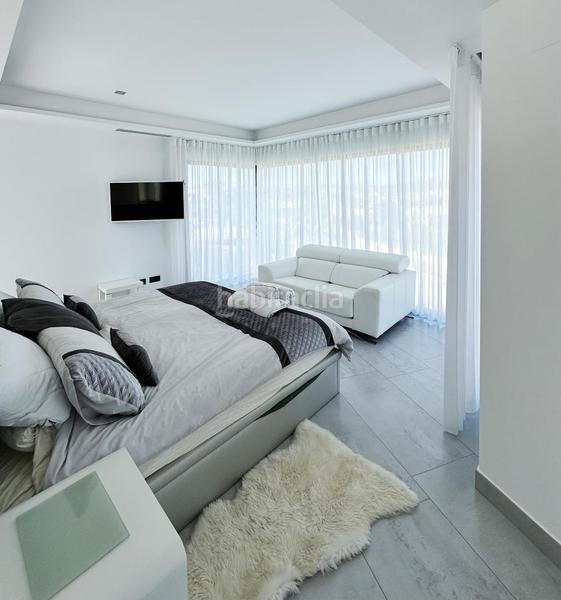 Foto 285270b6-5f6a-49a6-beb4-fdffd496e3a2. Casa con piscina in Casa de Campo Madrid