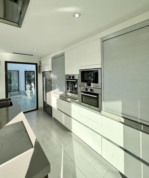 Foto a26740ab-eebb-4e61-8561-08266f997ace. Casa con piscina in Casa de Campo Madrid