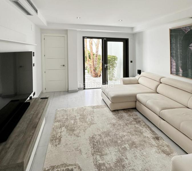 Foto c8419eb8-d64e-4089-80cf-8daefffd5d2e. Casa con piscina in Casa de Campo Madrid