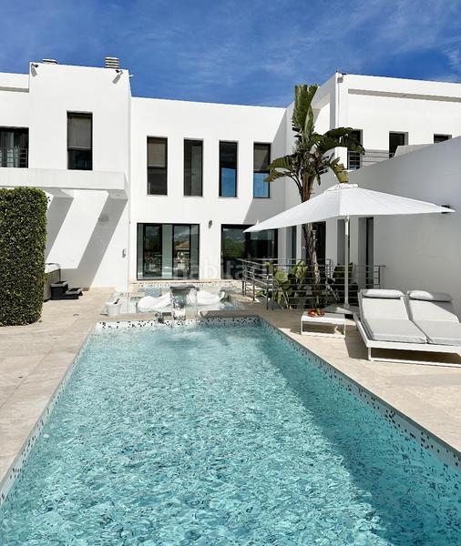 Foto cf391f19-4bf6-440b-8349-b05f9c59c118. Casa con piscina in Casa de Campo Madrid