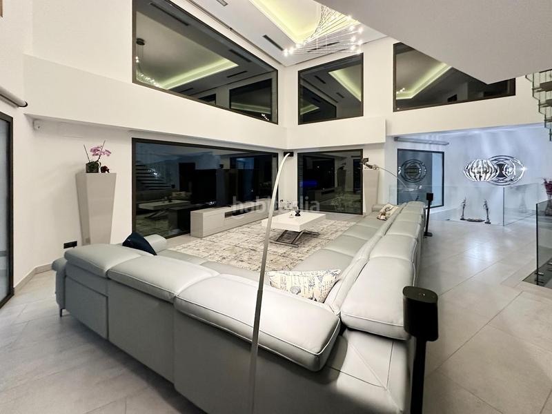 Foto d2ff790d-24ea-45b4-aaeb-8d1f1ad4fcf0. Casa con piscina in Casa de Campo Madrid