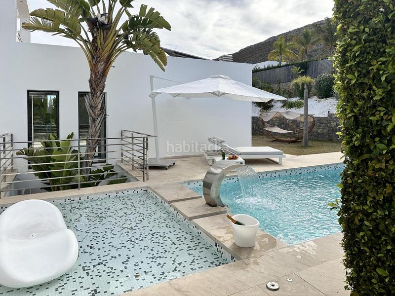 Foto d7060da1-954e-4322-aa52-f61e45b3d539. Casa con piscina in Casa de Campo Madrid