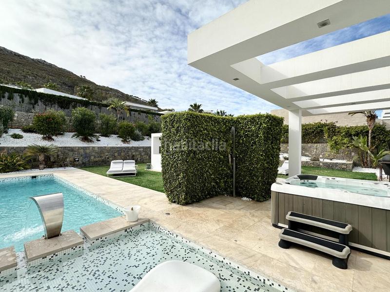 Foto d7744b77-905f-4c05-bcb6-de47c68eb50e. Casa con piscina in Casa de Campo Madrid