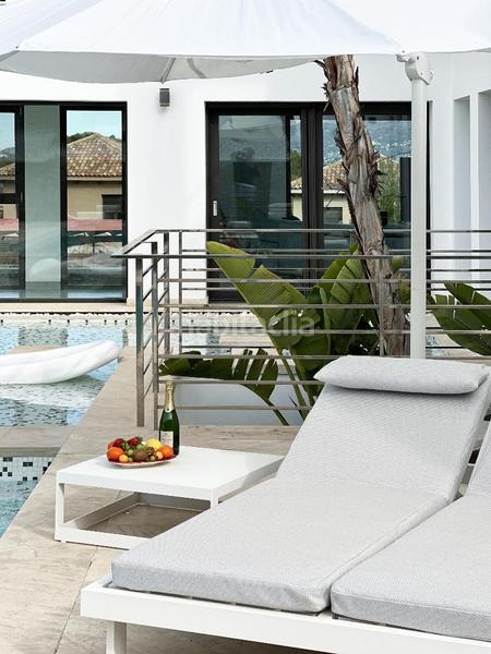 Foto dd3c4363-f799-4566-9f8f-9d6a844203f3. Casa con piscina in Casa de Campo Madrid