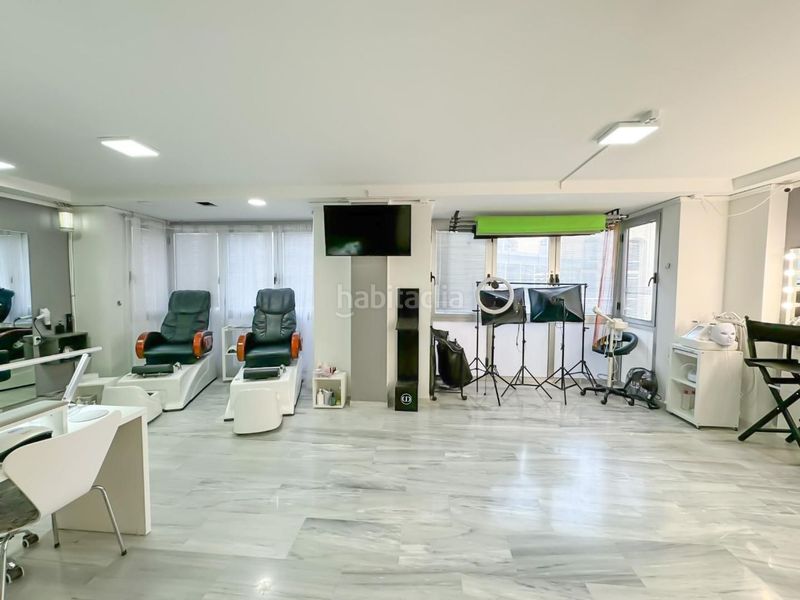 Foto a8297fe5-5085-4497-8efc-929f788a4d90. Traspaso local comercial traspaso de negocio en el centro de denia en Dénia
