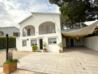 Chalet en Las Rotas / Les Rotes. Chalet exclusivo en las rotas, denia  tu paraíso a solo 700m del