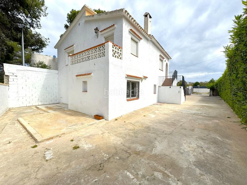 Foto f19c0a8f-9e46-4d1c-bccb-5db6a108439c. Xalet amb aparcament a Las Rotas / Les Rotes Dénia