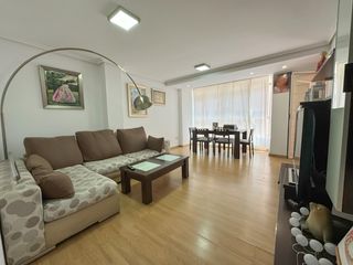 Pis a Saladar. Amplio piso en el cascor urbano de denia con parking y trastero